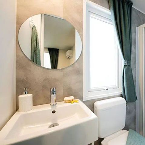 Stacaravan 6 personen - Mobile-home | Premium | 3 slaapkamers | 6 pers. | Lounge terras | 1 badkamer | Airconditioning