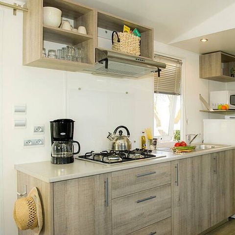 Stacaravan 6 personen - Comfort | 3 slaapkamers | 6 pers | Verhoogd terras | Airconditioning | TV