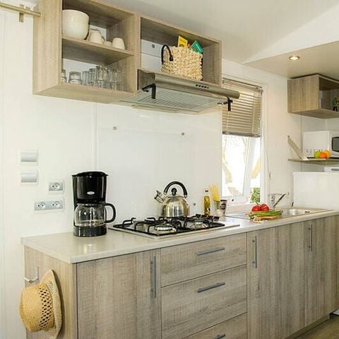 Stacaravan 6 personen - Comfort | 3 slaapkamers | 6 pers | Verhoogd terras | Airconditioning | TV