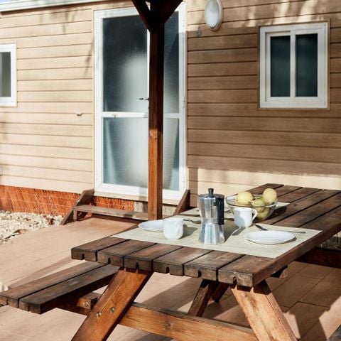 Stacaravan 4 personen - Standaard bungalow - CLIM - WIFI - Bedlinnenpakket - HANDDOEKEN