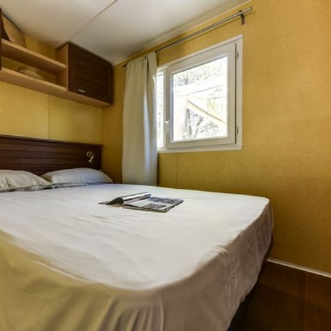 Stacaravan 6 personen - Classic | 3 slaapkamers | 6 pers. | Single terras | Air-con.