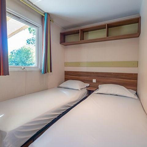 Stacaravan 4 personen - Stacaravan | Klassiek | 2 Slaapkamers | 4 Pers. | Verhoogd terras | TV