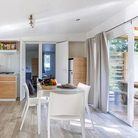 Stacaravan 8 personen - Stacaravan | Ultimate | 4 Slaapkamers | 8 Pers | Verhoogd terras | Airconditioning | TV