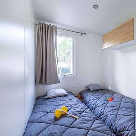 Stacaravan 8 personen - Stacaravan | Ultimate | 4 Slaapkamers | 8 Pers | Verhoogd terras | Airconditioning | TV