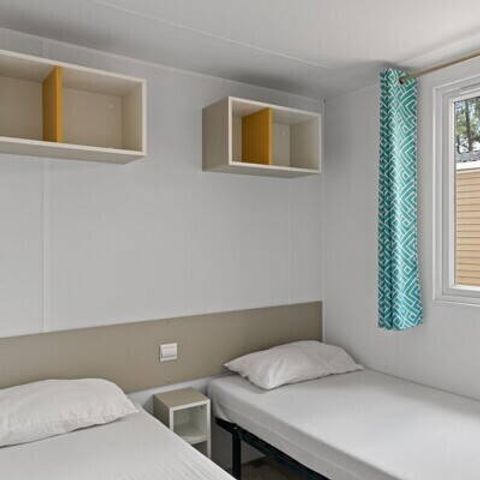 Stacaravan 6 personen - Stacaravan | Premium | 3 slaapkamers | 6 pers. | Terras Lounge | Air-con.