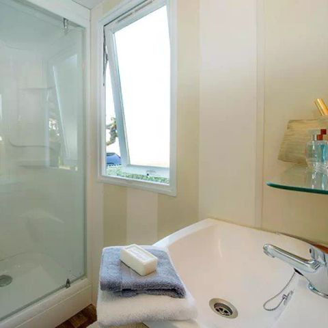 Stacaravan 8 personen - Mobile-home | Premium | 3 slaapkamers | 6/8 pers. | Verhoogd terras | 1 badkamer | Air-con.