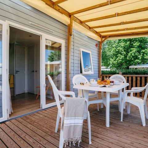 Stacaravan 6 personen - Mobile-home | Comfort | 3 Slaapkamers | 6 Pers. | Verhoogd terras | 1 Badkamer | Air-con.