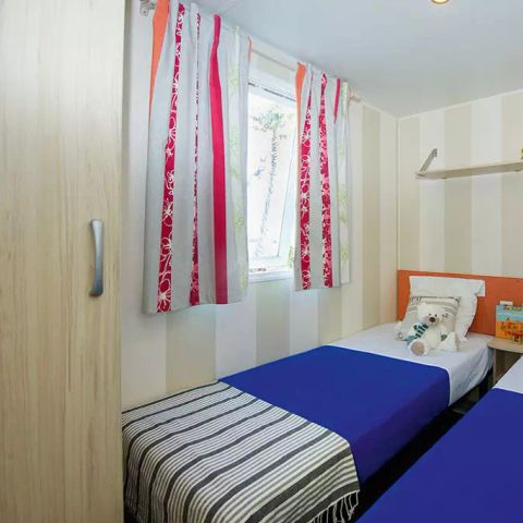 Stacaravan 4 personen - Klassiek | 2 Slaapkamers | 4 Pers | Verhoogd terras | Airconditioning