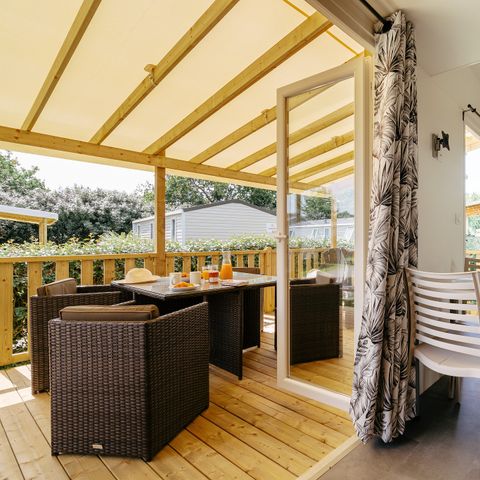 Stacaravan 6 personen - Premium | 2 Slaapkamers | 4/6 Pers. | Terras Lounge | Air-con.