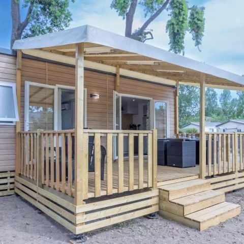 Stacaravan 6 personen - Mobile-home | Premium | 3 slaapkamers | 6 pers | Verhoogd terras | 2 badkamers | Airconditioning | TV