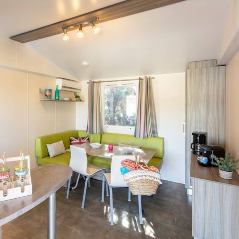 Stacaravan 6 personen - Comfort | 2 Slaapkamers | 4/6 Pers | Verhoogd terras | Airconditioning