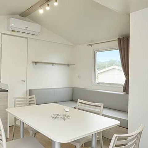 Stacaravan 6 personen - Comfort | 3 slaapkamers | 6 pers | Verhoogd terras | Airconditioning