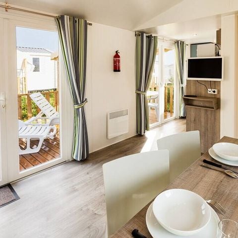 Stacaravan 6 personen - Mobile-home | Comfort | 2 slaapkamers | 4/6 pers. | Verhoogd terras | Airconditioning | TV