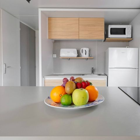 Stacaravan 4 personen - Stacaravan | Comfort | 2 Slaapkamers | 4 Pers | Eenpersoons terras | Airconditioning | TV