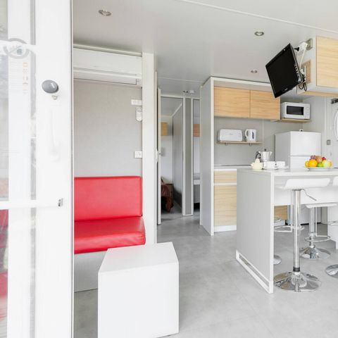 Stacaravan 4 personen - Stacaravan | Comfort | 2 Slaapkamers | 4 Pers | Eenpersoons terras | Airconditioning | TV