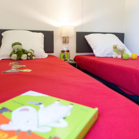 Stacaravan 4 personen - HACIENDA - 2 Slaapkamers - ZONDAG