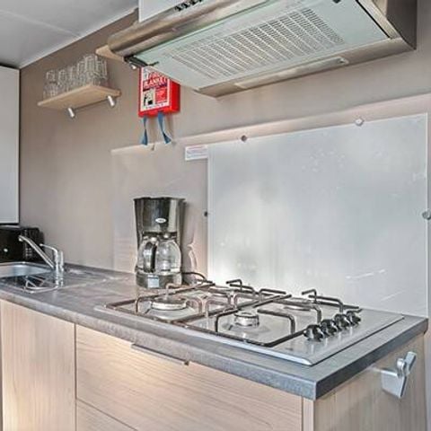 Stacaravan 6 personen - Comfort | 2 Slaapkamers | 4/6 Pers | Verhoogd terras | 1 Badkamer | Airconditioning | TV