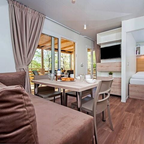 Stacaravan 6 personen - Mobile-home | Comfort | 2 slaapkamers | 4/6 Pers | Verhoogd terras | 2 badkamers | Airconditioning | TV