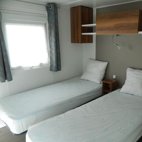 Stacaravan 6 personen - Premium stacaravan 38 m² (2 slaapkamers) + terras – uitzicht op zee + toegang tot de fietsroute langs de kust – 4/6 personen