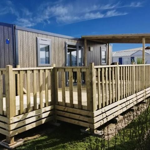 Stacaravan 6 personen - Premium stacaravan voor mindervaliden, 31 m² (2 slaapkamers) + terras, 4/6 personen