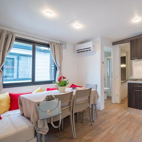 Stacaravan 6 personen - Premium | 3 Slaapkamers | 6 Pers | Verhoogd terras | Airconditioning | TV