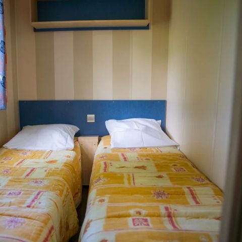 Stacaravan 5 personen - Aqua 2 slaapkamers 4 Volwassenen en 1 kind Terras Half overdekt Airconditioning TV