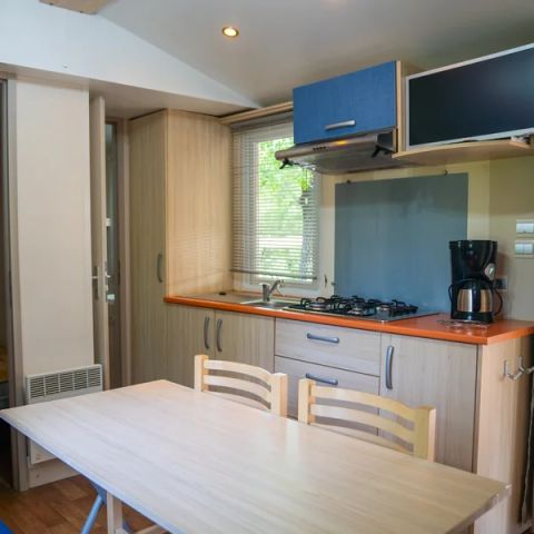 Stacaravan 5 personen - Aqua 2 slaapkamers 4 Volwassenen en 1 kind Terras Half overdekt Airconditioning TV