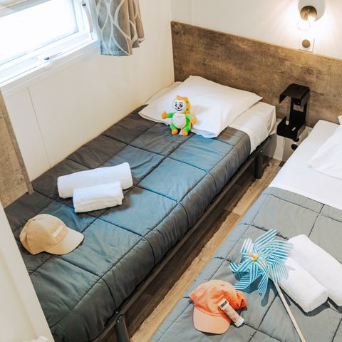 Stacaravan 8 personen - Sunêlia Prestige 4bed. 8 pers. - 40m2 - Overdekt terras - SAM
