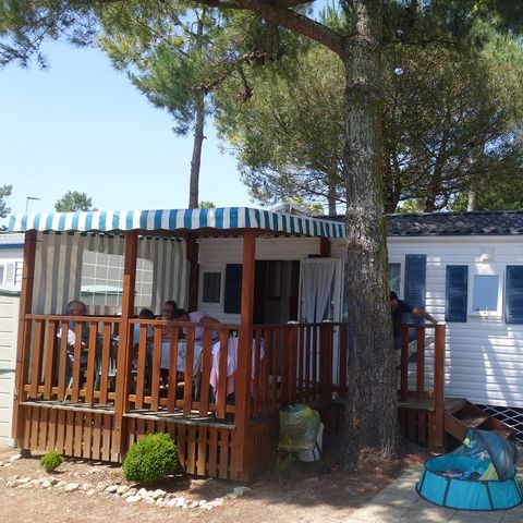 Stacaravan 6 personen - CAMPING ACAPULCO MH 3 standaard kamers (stacaravan ouder dan 12 jaar) overdekt terras 30m² 6 pers