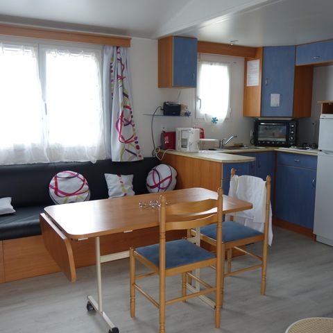 Stacaravan 6 personen - CAMPING ACAPULCO MH 3 standaard kamers (stacaravan ouder dan 12 jaar) overdekt terras 30m² 6 pers