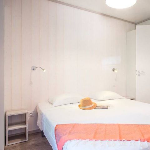 Stacaravan 8 personen - Stacaravan | Ultimate | 3 slaapkamers | 6/8 pers. | Verhoogd terras | 2 badkamers | Airconditioning.