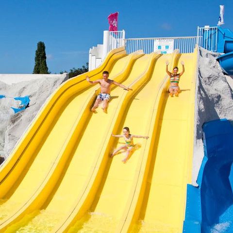 Tour Opérateur et particuliers sur camping Les Charmettes -  Funpass non inclus - Camping Charente-Maritime - Afbeelding N°2