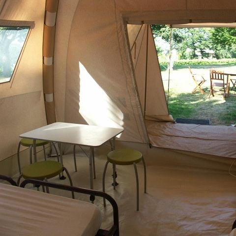 Safaritent 4 personen - Grote Karsten luxe tent - zonder sanitair