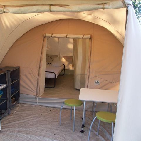 Safaritent 4 personen - Grote Karsten luxe tent - zonder sanitair