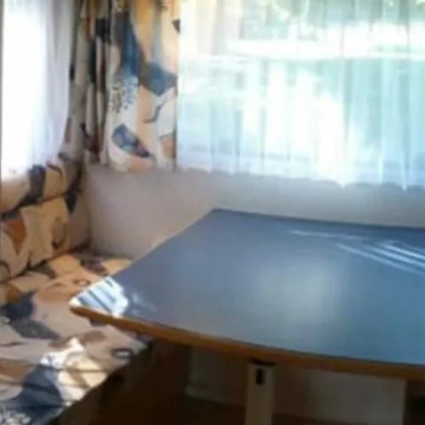 Caravan 3 personen - Caravan (bedden opgemaakt bij aankomst, geen extra kosten)