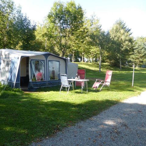 Caravan 3 personen - Caravan (bedden opgemaakt bij aankomst, geen extra kosten)