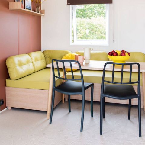 Stacaravan 4 personen - Mobile-home | Premium | 2 slaapkamers | 4 pers. | Verhoogd terras | Air-con.