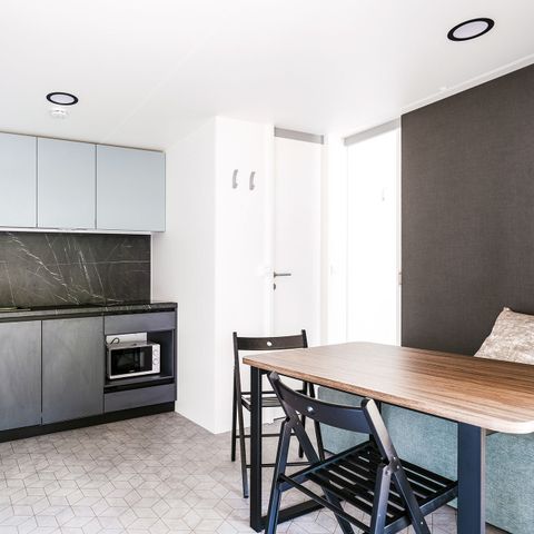 Stacaravan 4 personen - Deluxe gezinscamping met drie slaapkamers 4+1