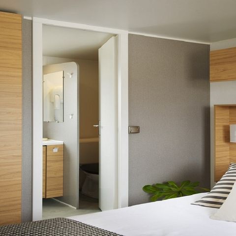 Stacaravan 6 personen - Confort+ 6 slaapplaatsen 3 slaapkamers 2 badkamers 40m² leefruimte