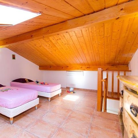 APPARTEMENT 4 personen - 3-kamer Mezzanine 56 m² - 2 slaapkamers - Airconditioning en TV