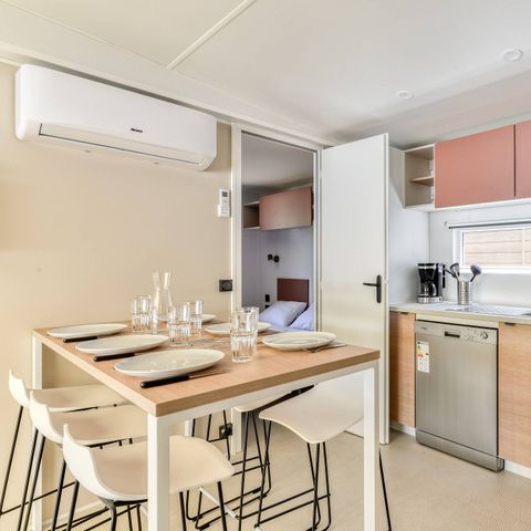 Stacaravan 6 personen - Mobile-home | Premium | 3 slaapkamers | 6 pers | Verhoogd terras | Airconditioning | TV