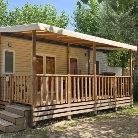 Stacaravan 8 personen - Comfort | 4 slaapkamers | 8 pers | Verhoogd terras | Buitenkeuken | 2 badkamers | Airconditioning
