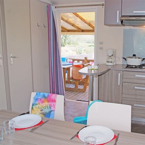 Stacaravan 6 personen - 4/6-persoons stacaravan met 2 slaapkamers (airconditioning, TV)
