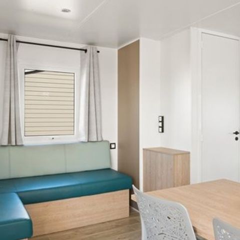 Stacaravan 6 personen - Premium | 3 slaapkamers | 6 pers | Terras Lounge | Airconditioning | TV