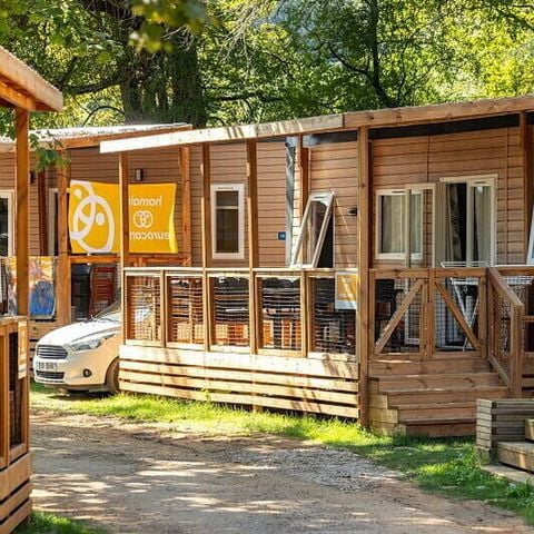 Stacaravan 6 personen - Comfort | 3 slaapkamers | 6 pers | Verhoogd terras | Airconditioning