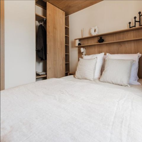 UNIEKE ACCOMMODATIE 4 personen - Stacaravan Cottage Premium 2 Slaapkamers - Airconditioning - Afwasmachine