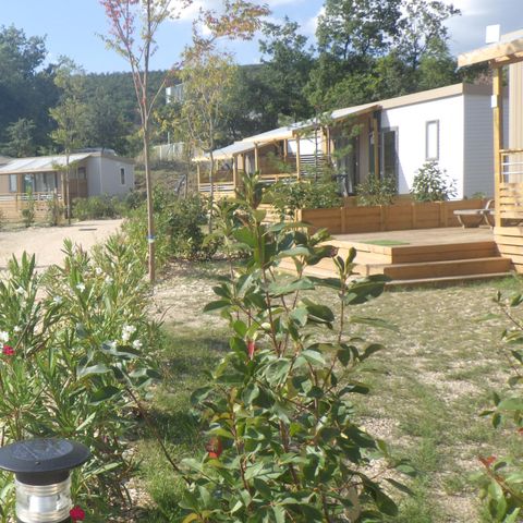 Stacaravan 5 personen - Home Flower Premium 26,5m² (2 kamers, max 4 volwassenen + 1 klein kind) 16m² overdekt terras
