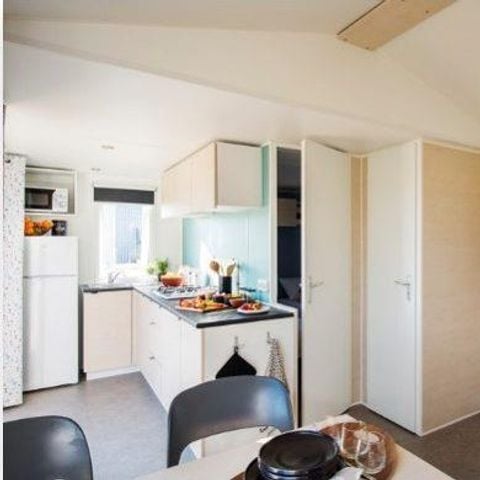 Stacaravan 5 personen - Home Flower Premium 26,5m² (2 kamers, max 4 volwassenen + 1 klein kind) 16m² overdekt terras