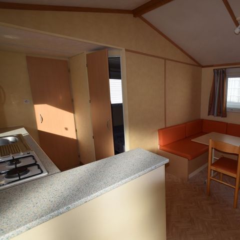 Stacaravan 4 personen - Standaard stacaravan 26m² (2 kamers) + 8m² overdekt terras