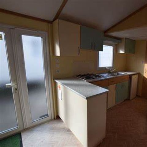 Stacaravan 4 personen - Standaard stacaravan 26m² (2 kamers) + 8m² overdekt terras